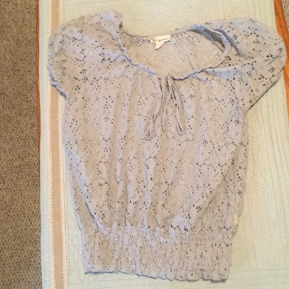 Gray lace top barely worn
